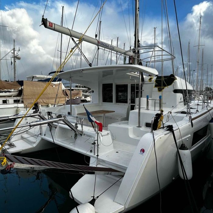 Didoo | Lagoon 40 photo 4