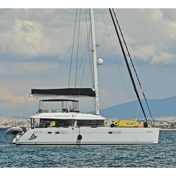 Avra | Lagoon 560 S2 photo 1