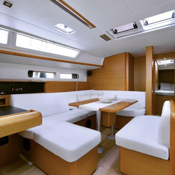 Idra - Solar Panel | Sun Odyssey 469 photo 10