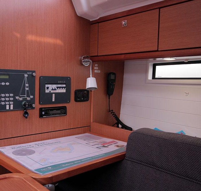 Black Pearl | Bavaria Cruiser 37 photo 8 Black Pearl | Bavaria Cruiser 37 photo 8