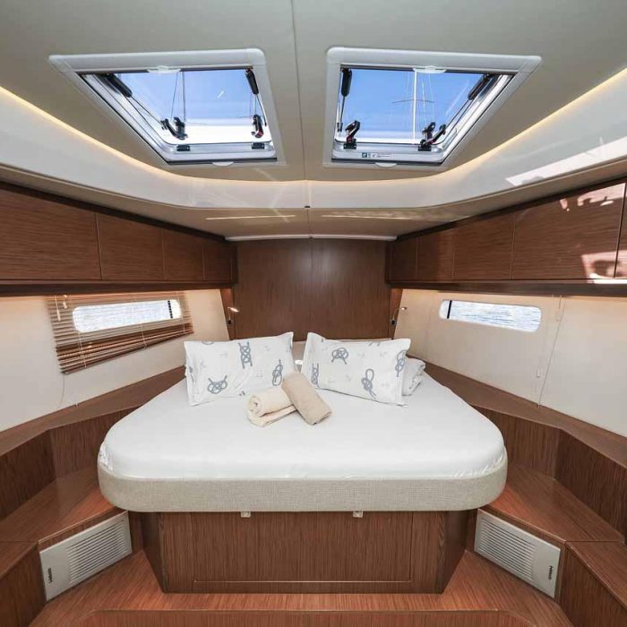 Aquila | Bavaria C46 photo 14