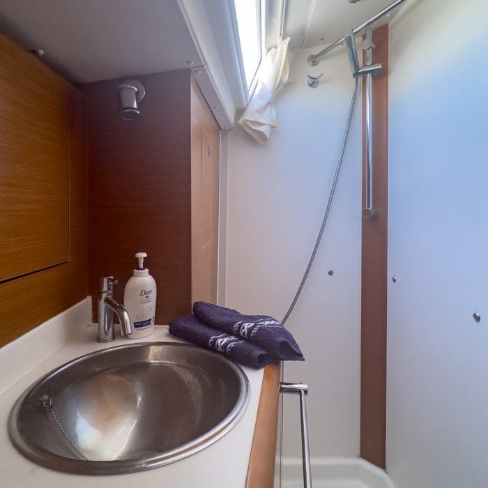 Anerada | Sun Odyssey 419 - 3 cab. photo 25