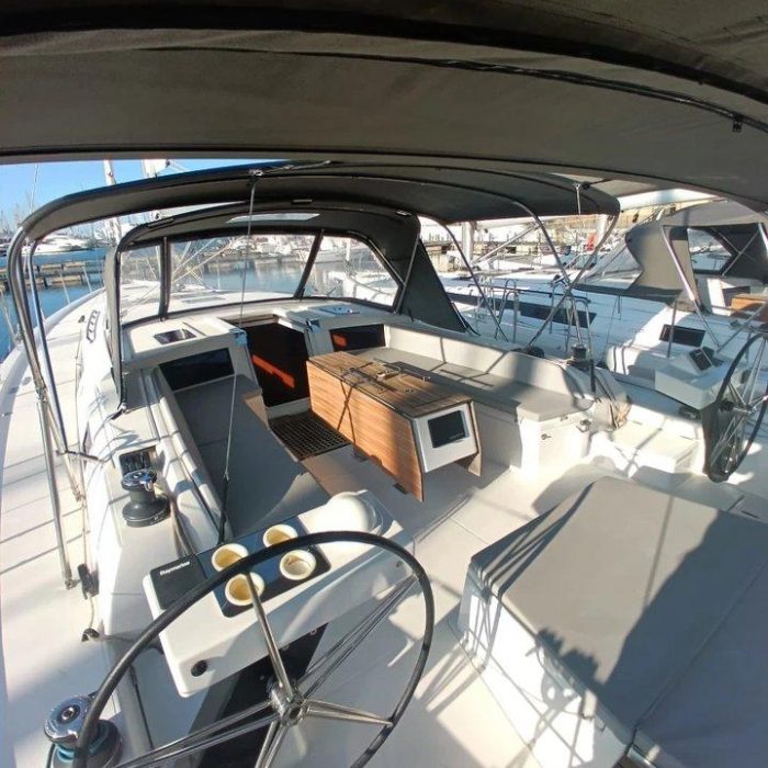 Tano | Dufour 530 photo 2