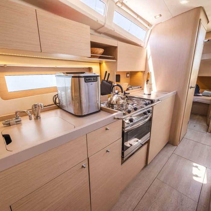 Mercator | Oceanis 37.1 photo 52