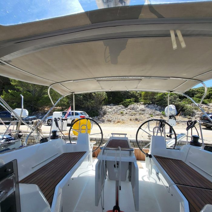 Sailing Spirit | Oceanis 34.1 photo 7