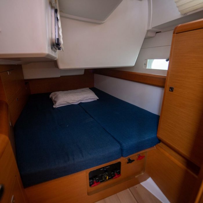 Giovanna | Sun Odyssey 519 photo 9