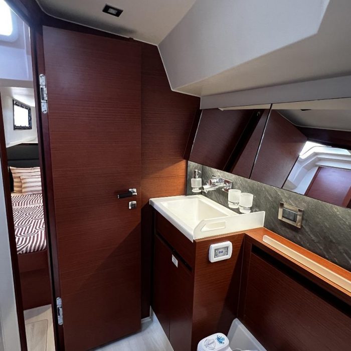 MiR | Hanse 548 photo 16