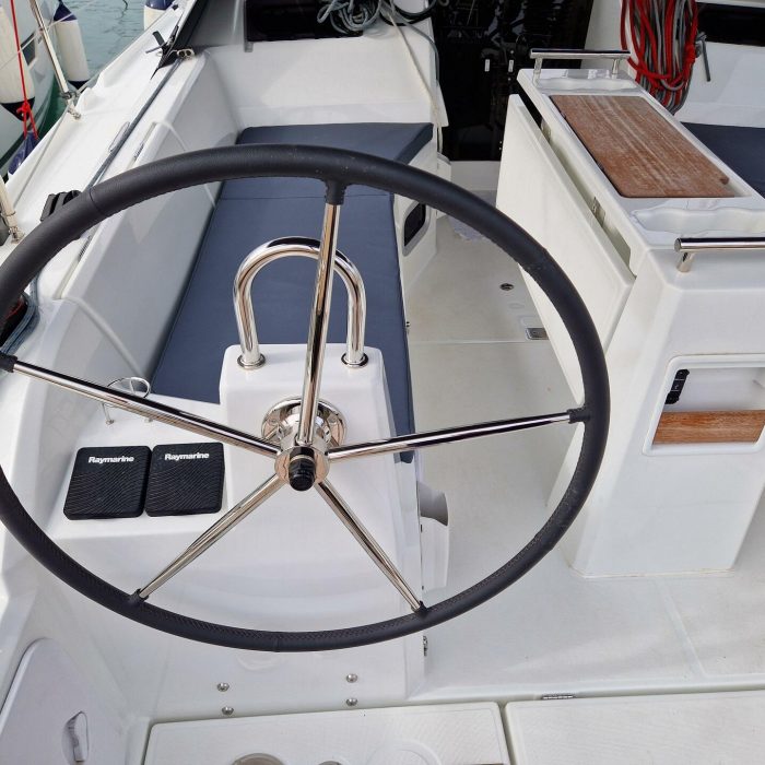 Navicela | Oceanis 34.1 photo 7