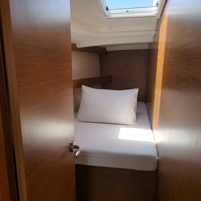 Greta | Sun Odyssey 440 photo 16