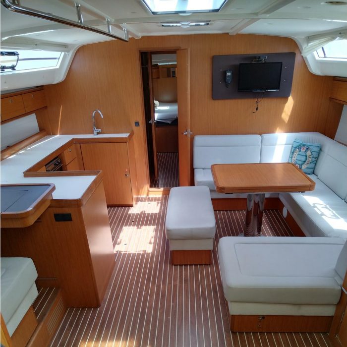 Gin Tonic | Bavaria Cruiser 51 photo 25