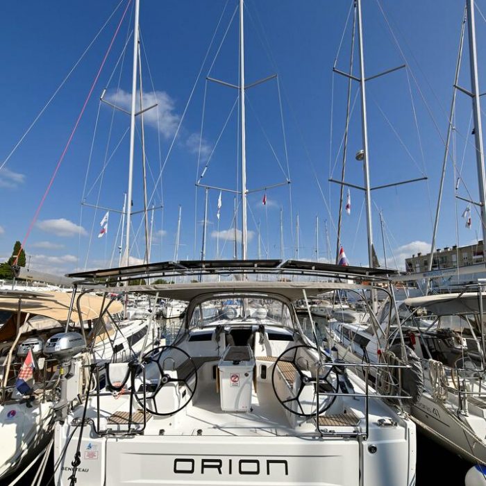 Orion | Oceanis 40.1 photo 9