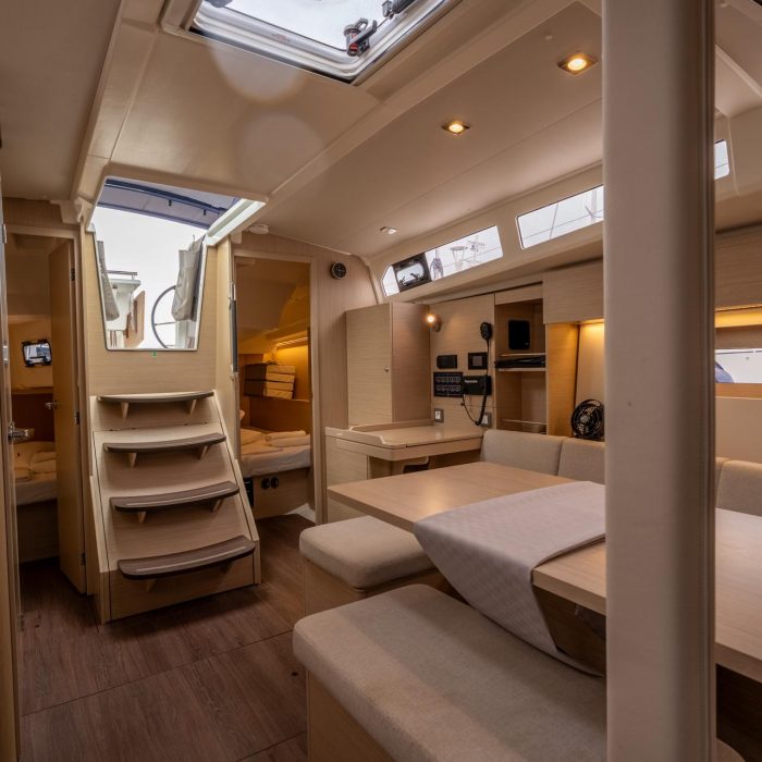 Scilla - Comfort line | Oceanis 37.1 photo 6