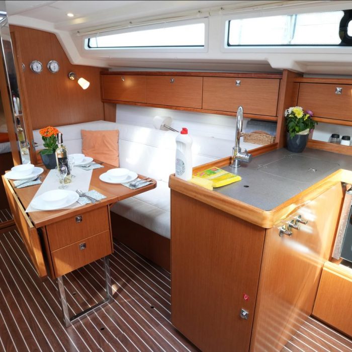 Taz | Bavaria Cruiser 34 photo 14