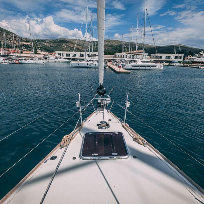 Ana B. | Sun Odyssey 49i photo 6