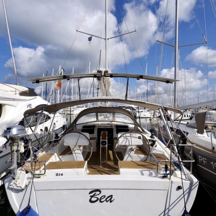 Bea - Water maker, Solar Panel | Hanse 458 photo 2