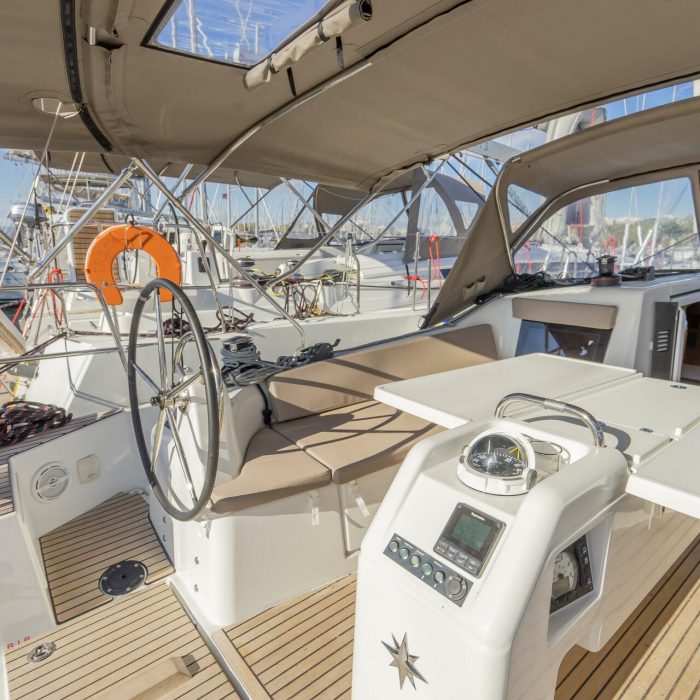 Salty | Sun Odyssey 410 photo 1