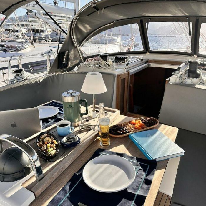 Leisure | Bavaria Cruiser 46 photo 6