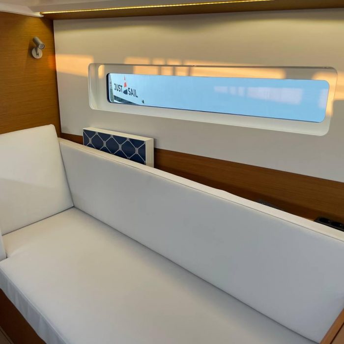 Just Happy | Sun Odyssey 380 photo 6
