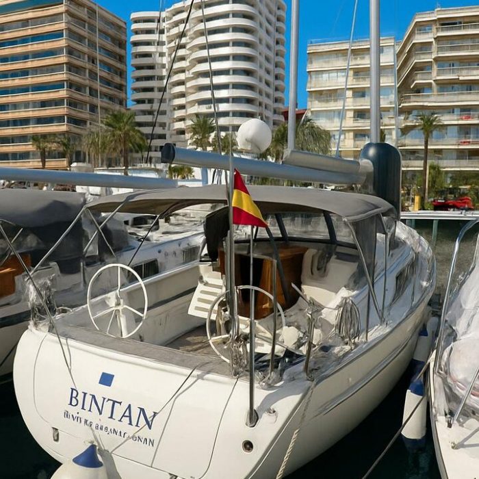 Bintan | Bavaria Cruiser 41 photo 8