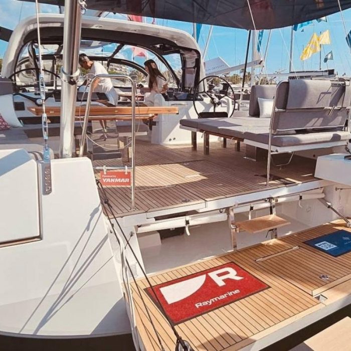 Marina | Jeanneau 55 photo 8