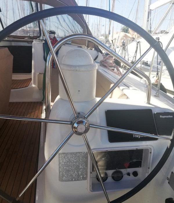 REN - TOTAL REFIT 2018 | Sun Odyssey 43 photo 1
