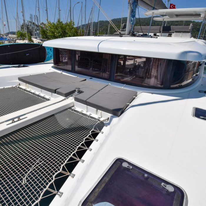 Bige | Lagoon 42 photo 20