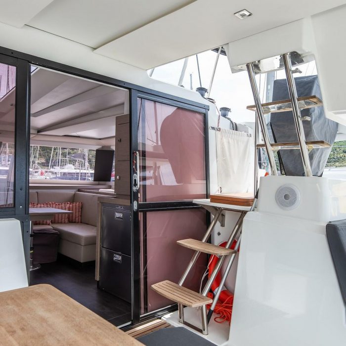 Livia Augusta | Fountaine Pajot Astrea 42 photo 21