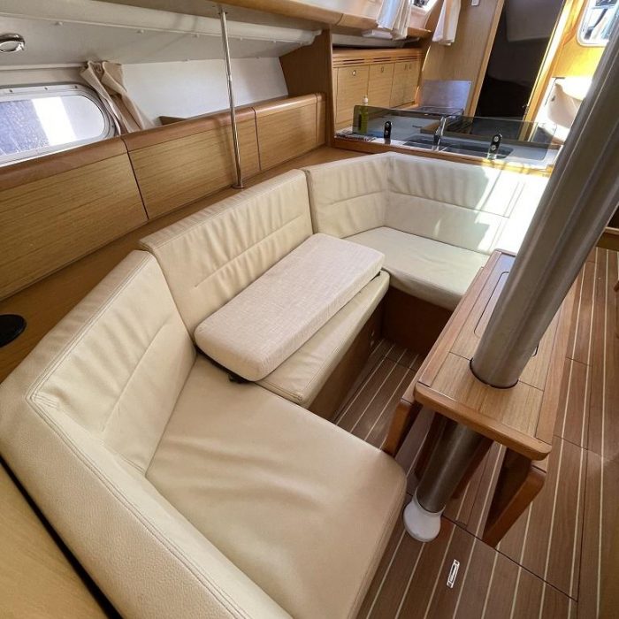 Mala | Sun Odyssey 36i photo 5