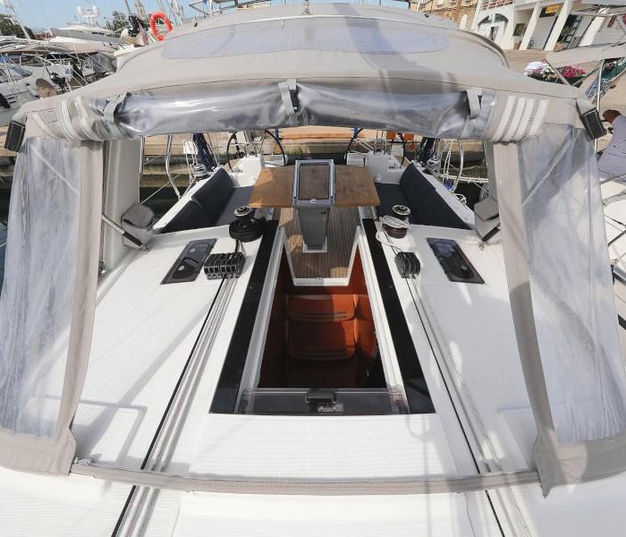 Seven | Oceanis 41.1 photo 20