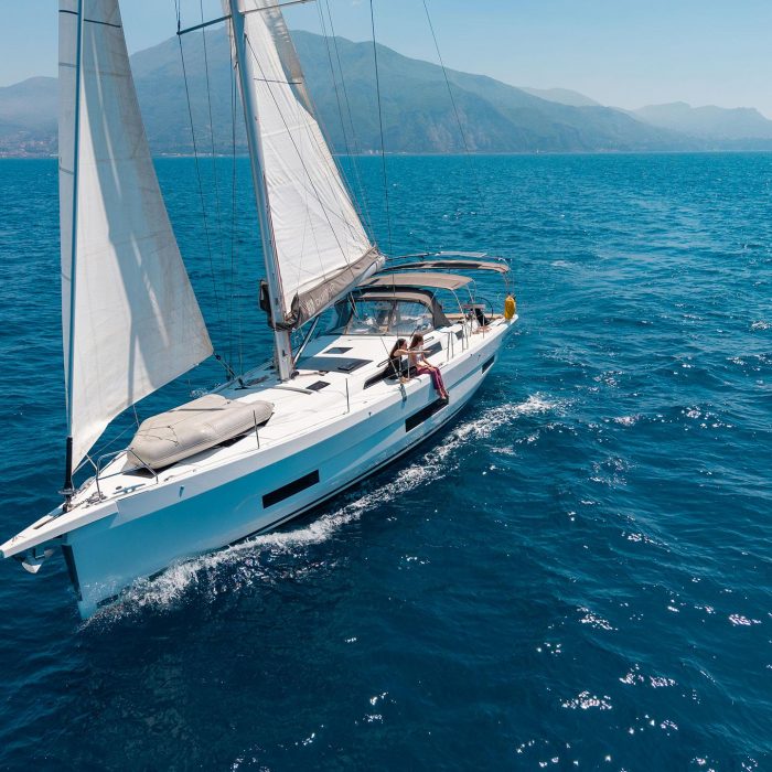 Fortuna - Water maker, Solar Panel | Dufour 470 photo 2