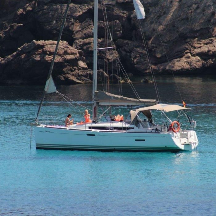 Erin | Sun Odyssey 379 photo 4