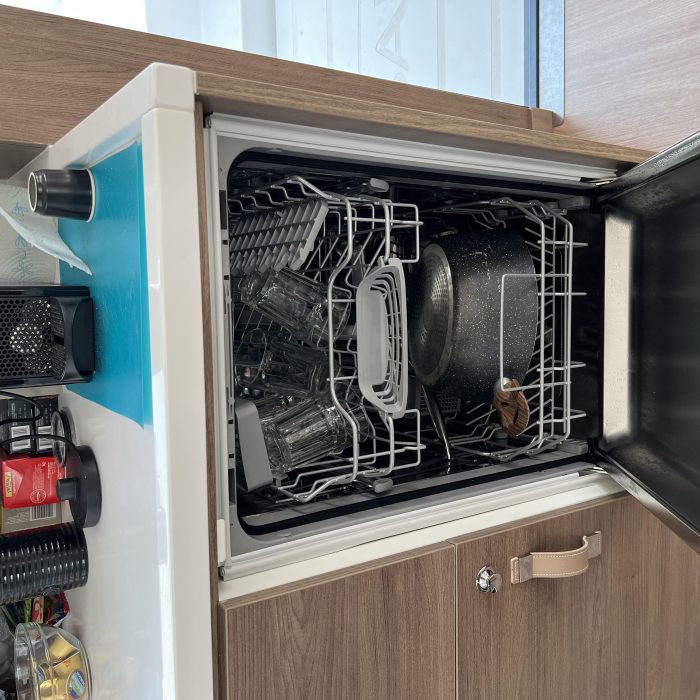 Star Velvet (A/C, Generator, Water Maker, dishwasher) photo 14