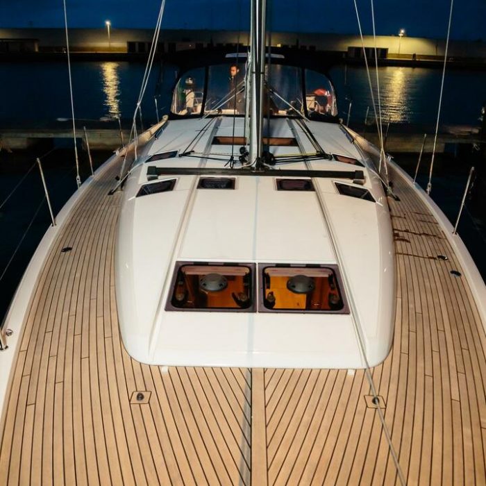 Chaos - Standard line | Sun Odyssey 490 photo 1