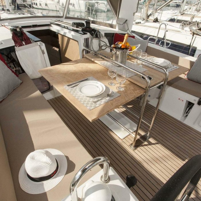 Foreigner | Oceanis 41.1 photo 3