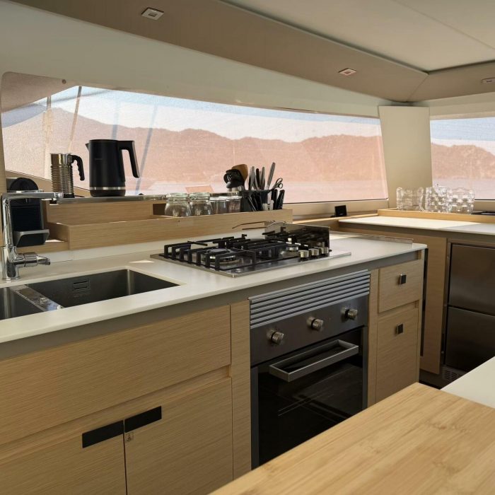 The Wave | Fountaine Pajot Aura 51 - 6 + 1 cab photo 8