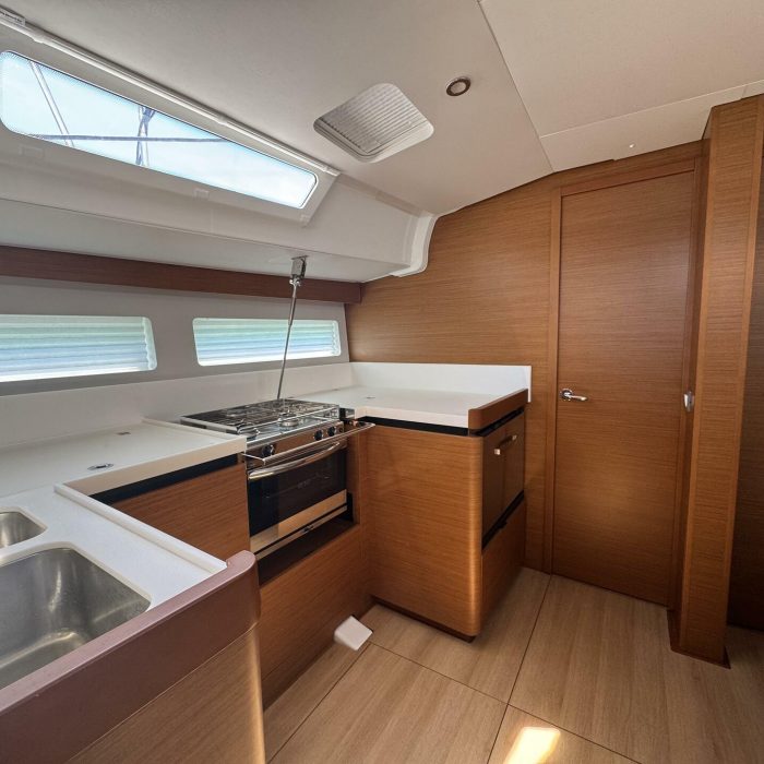 Don Carlo | Sun Odyssey 490 photo 8