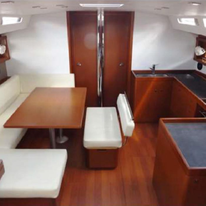 WAYWARD PRINCE | Oceanis 48 photo 12
