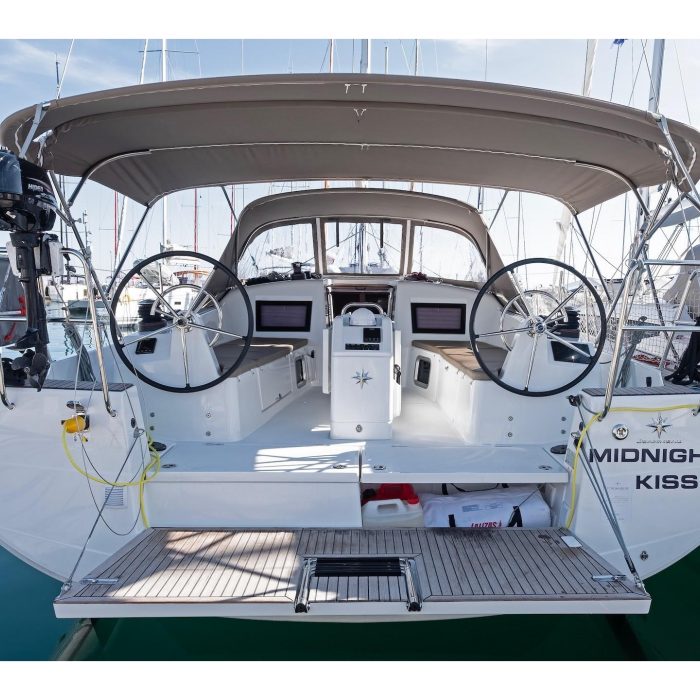 Midnight Kiss | Sun Odyssey 410 photo 2