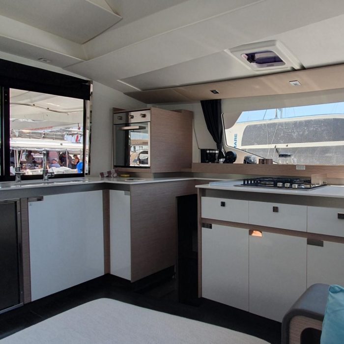 Dreamcatcher | Fountaine Pajot Elba 45 photo 8