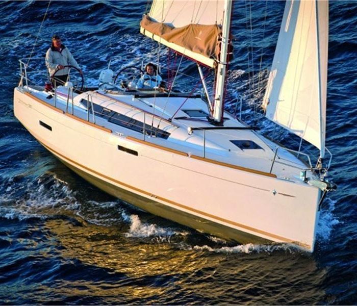 Dakiri | Sun Odyssey 389 photo 1