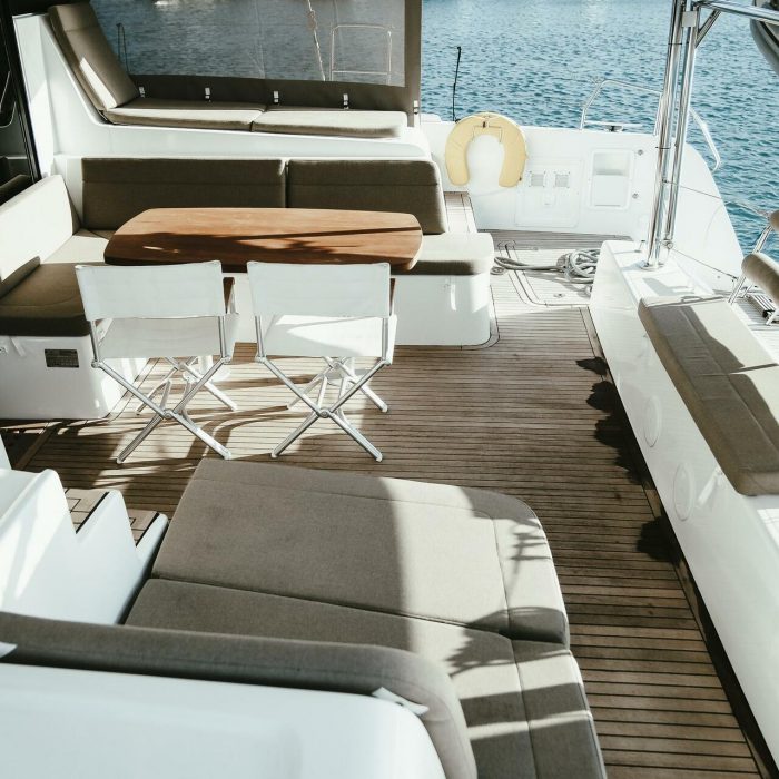 Acantha | Lagoon 42 photo 5