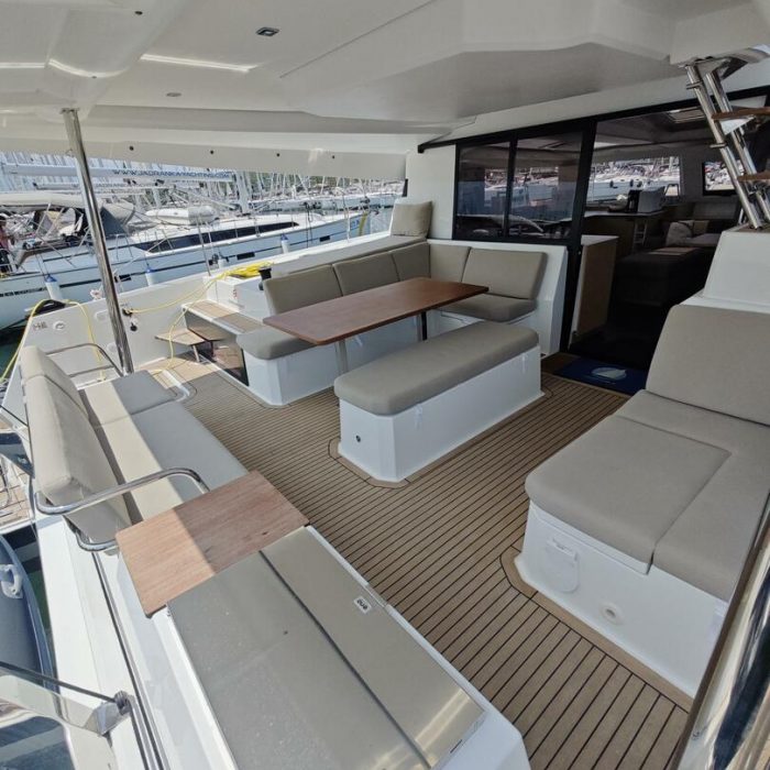 Caramita | Fountaine Pajot Elba 45 photo 13