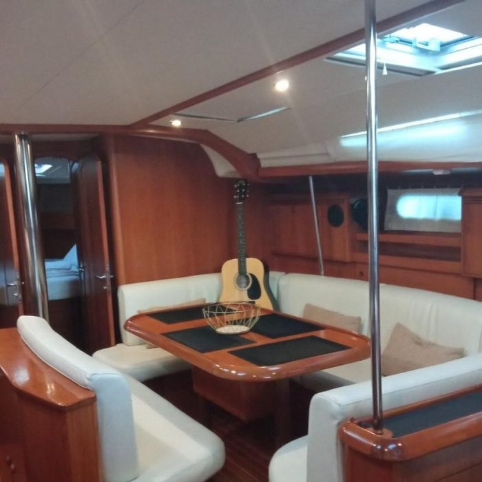 Family | Sun Odyssey 49 photo 10