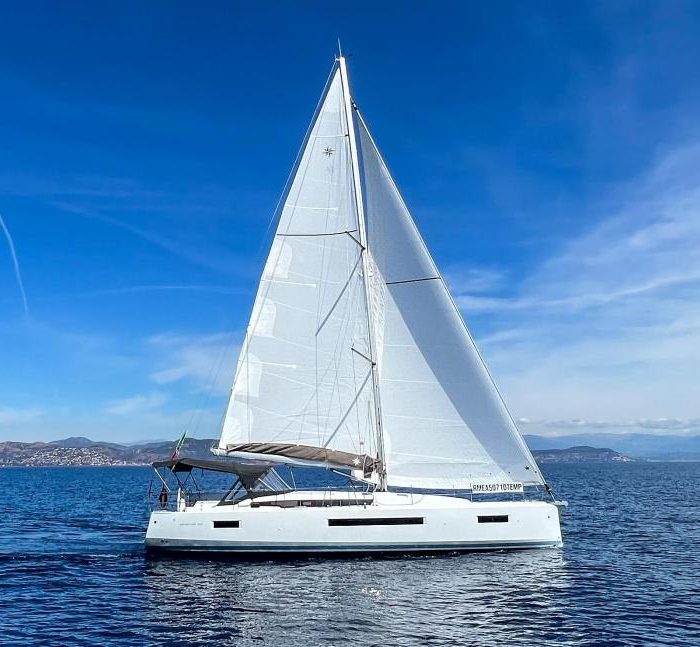 Melusina | Sun Odyssey 490 photo 1