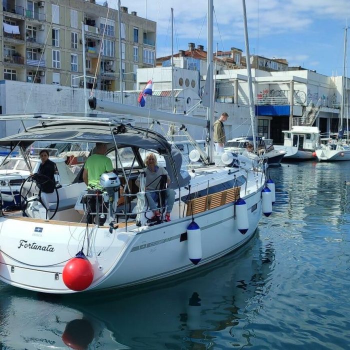 Fortunata | Bavaria Cruiser 37 Style photo 34