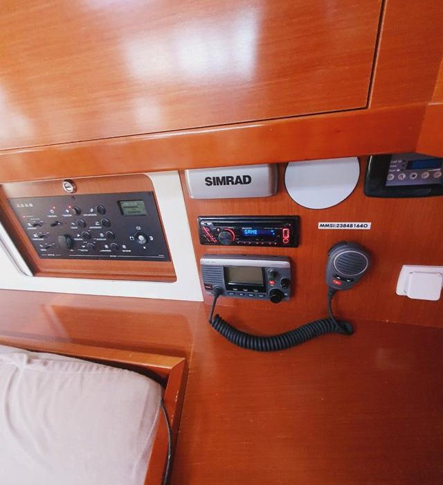Mediterraneo | Oceanis 45 photo 9