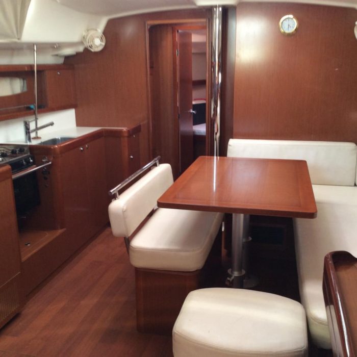 Seacret | Oceanis 43 photo 5