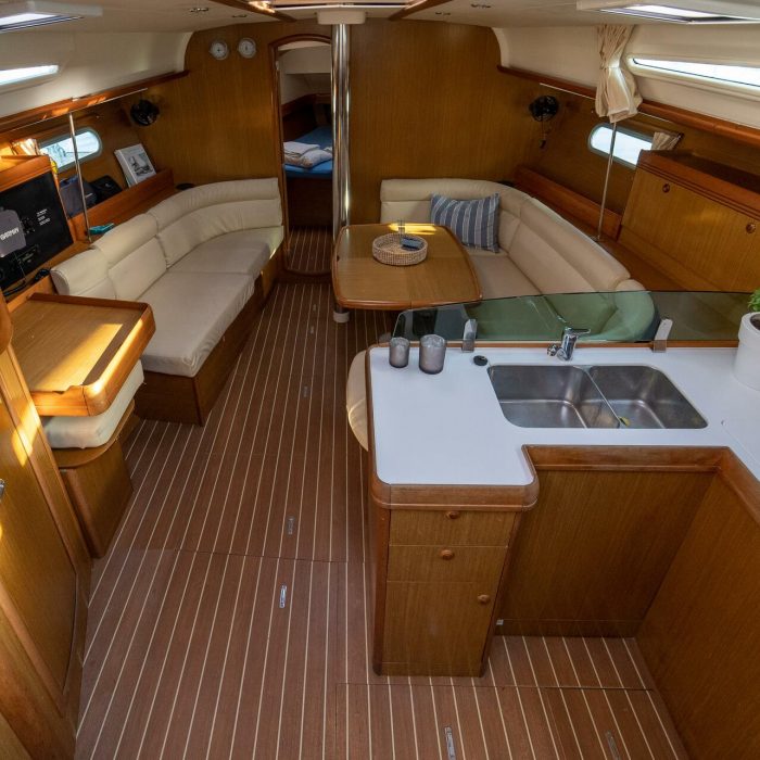 Mesogeios | Sun Odyssey 42 i photo 15