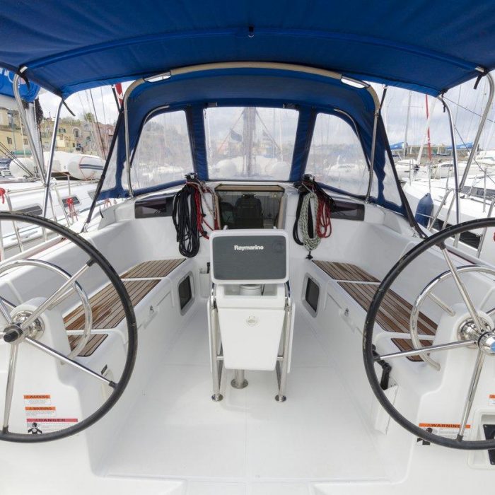 Cecile | Sun Odyssey 409 photo 4