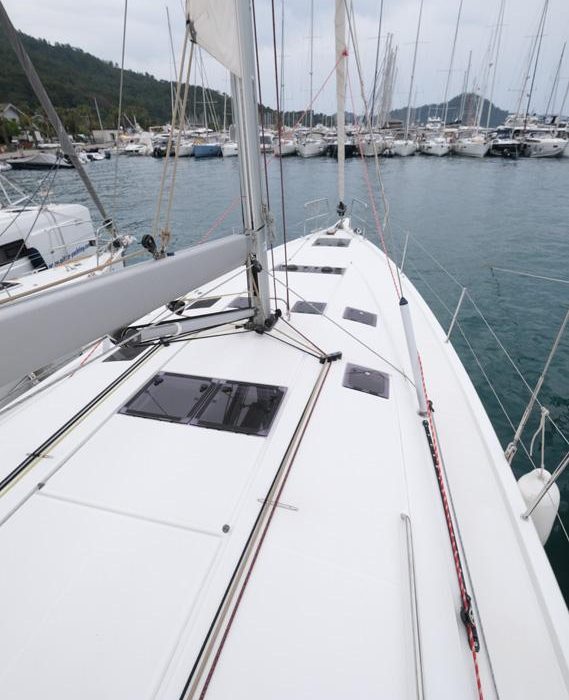 La Vita e Bella | Sun Odyssey 490 photo 3